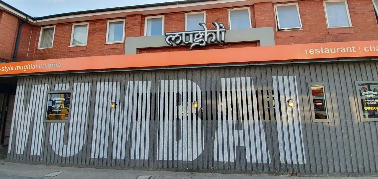 Rusholme Después del Anochecer: Dentro del Ritual de la Curry Mile de Mánchester