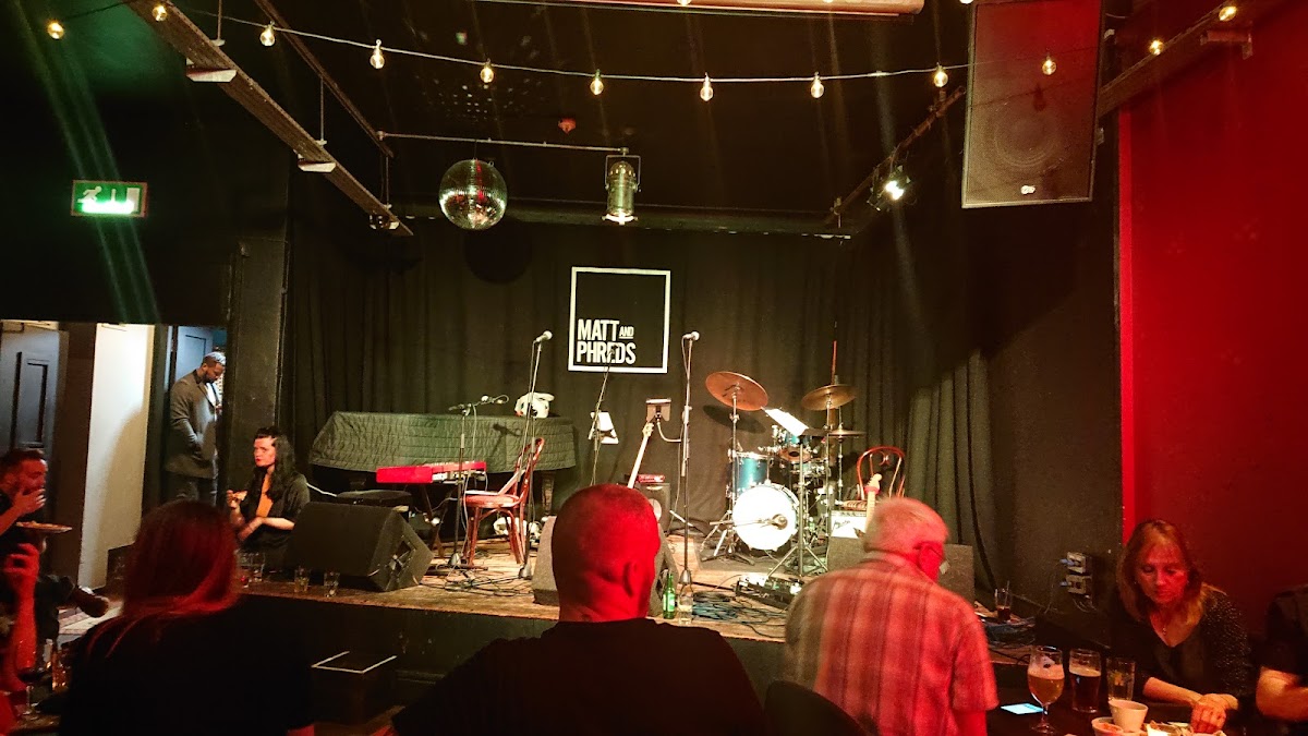 Matt & Phreds — photo 2