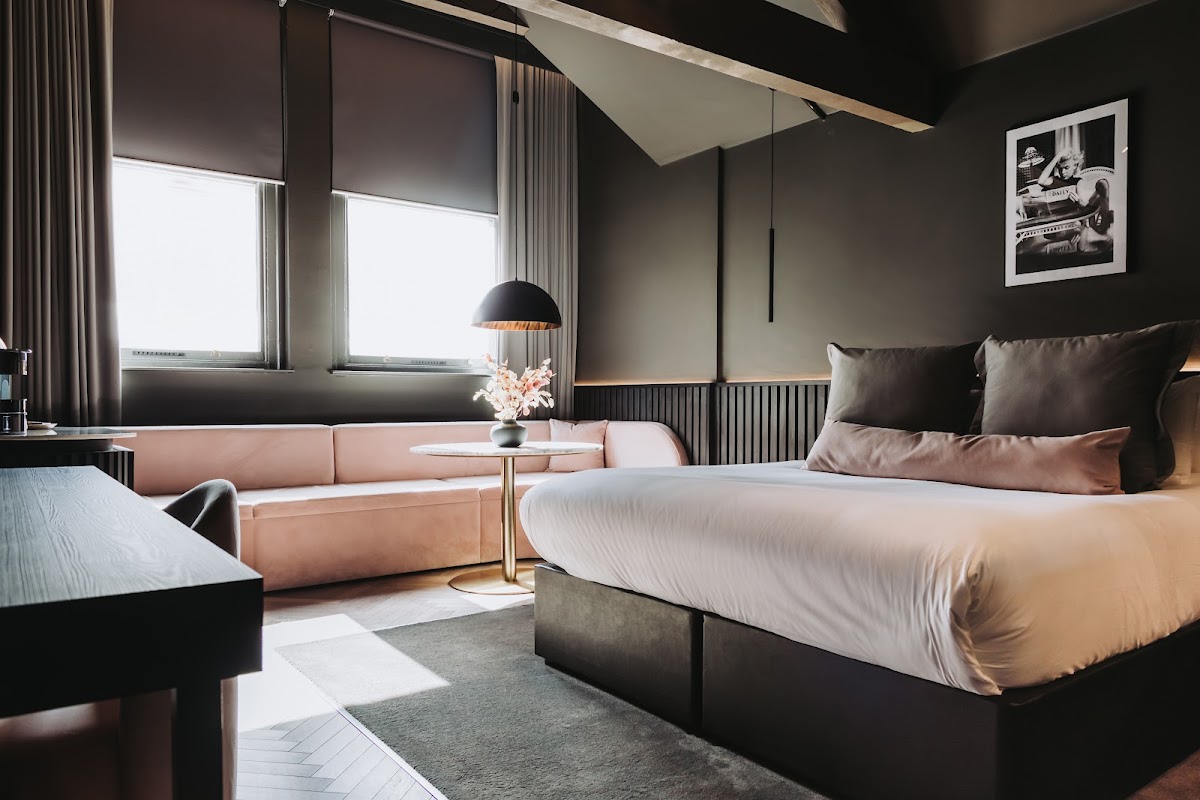 Velvet Hotel — photo 2